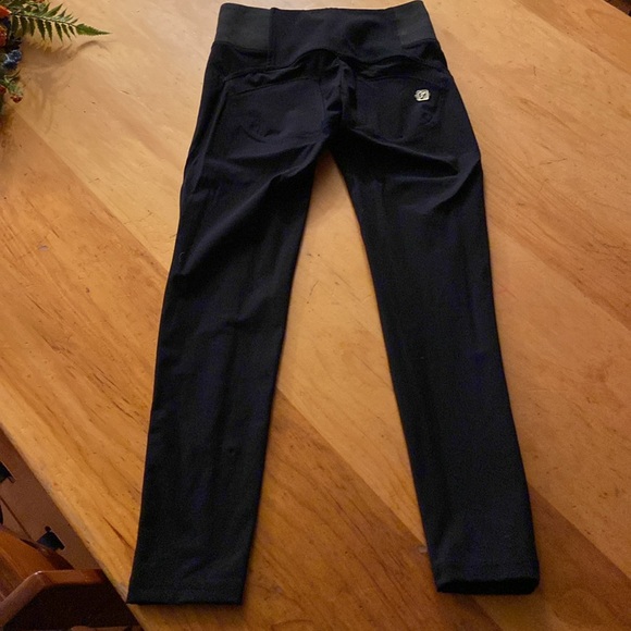 FREDDY ‘WR.UP.’ stretch crop zip up black pants. - Picture 3 of 9